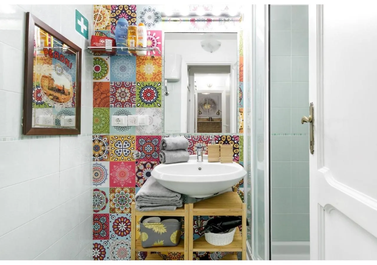 Apartamento Pied-A-Terre Domusuite Rhome Colosseo Roma Italia